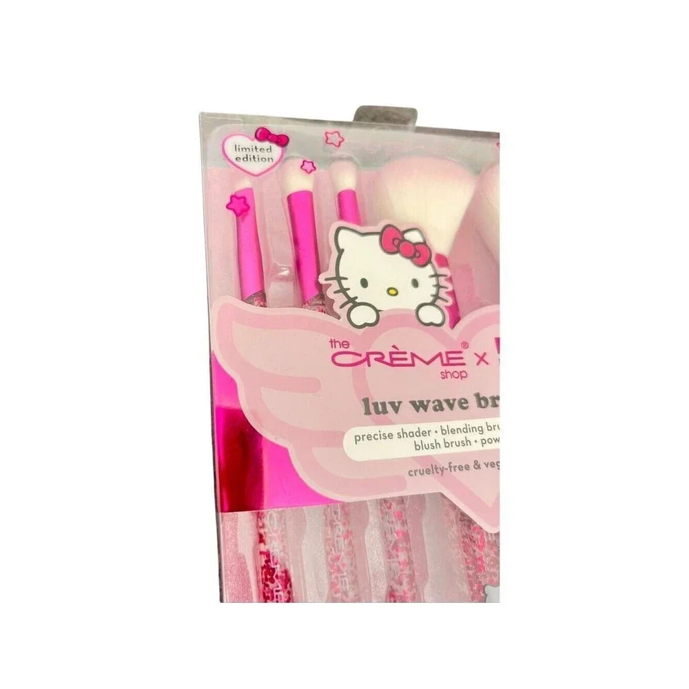 Crème Shop x Hello Kitty Luv Wave Brush Set